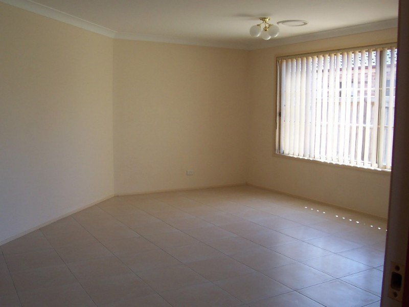 10 Yellowgum Avenue, Rouse Hill NSW 2155