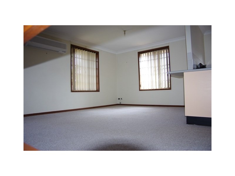 8 Erringhi Place, Mcgraths Hill NSW 2756