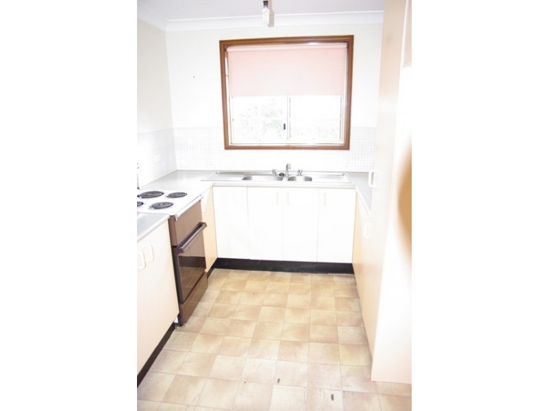 8 Erringhi Place, Mcgraths Hill NSW 2756