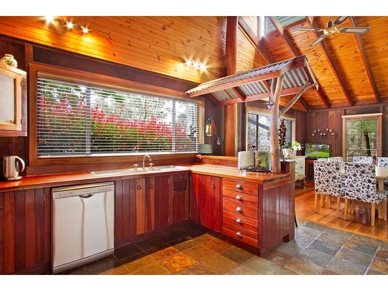 13 Currawong Crescent, Bowen Mountain NSW 2753