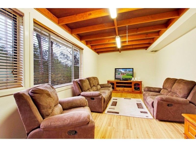 11 Boomerang Drive, Glossodia NSW 2756