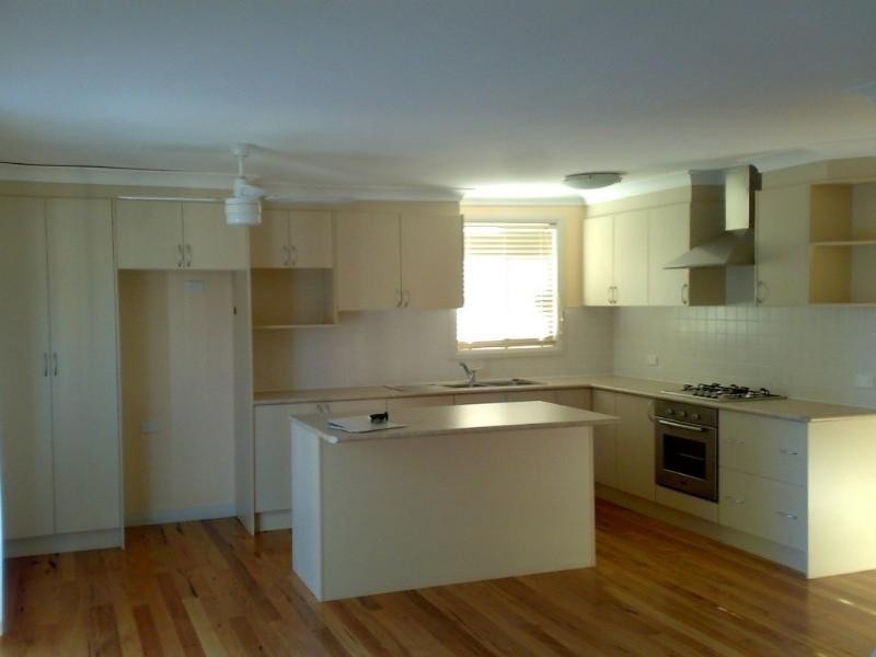 14 Clarke Avenue, Hobartville NSW 2753