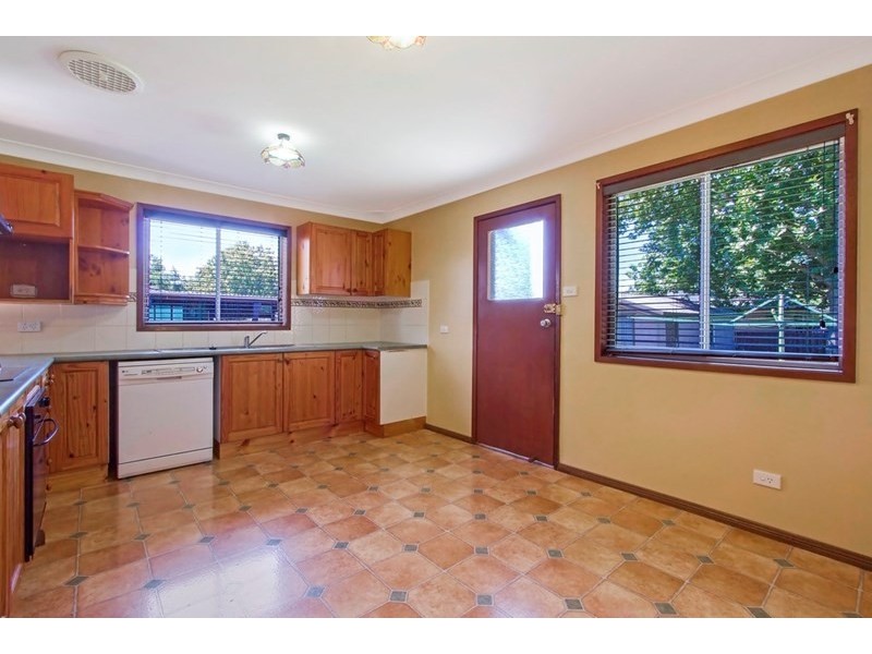 11 Potts Street, Hobartville NSW 2753