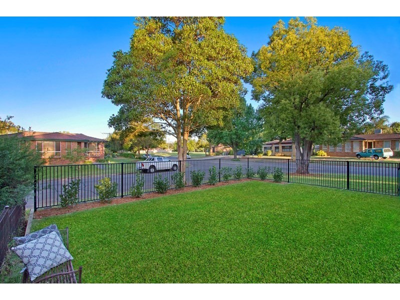 6 William Cox Drive, Richmond NSW 2753