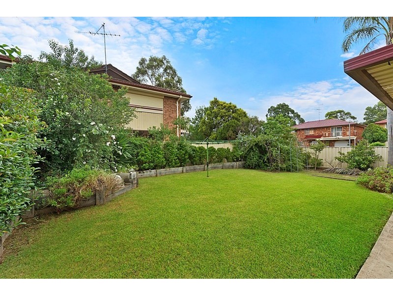 19 Reiby Place, Mcgraths Hill NSW 2756