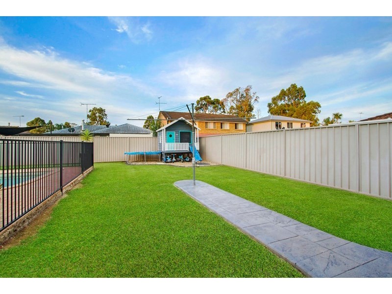 19 Bounty Crescent, Bligh Park NSW 2756