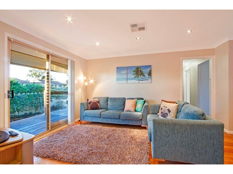 25 Smallwood Road, Mcgraths Hill NSW 2756