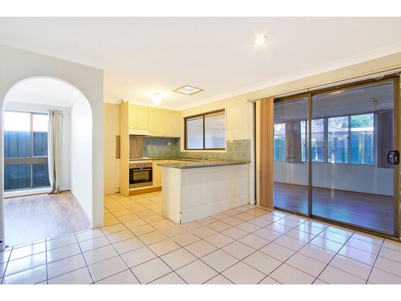 21 Snailham Crescent, South Windsor NSW 2756