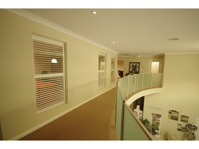 18/5b CURTIS Road, Mcgraths Hill NSW 2756