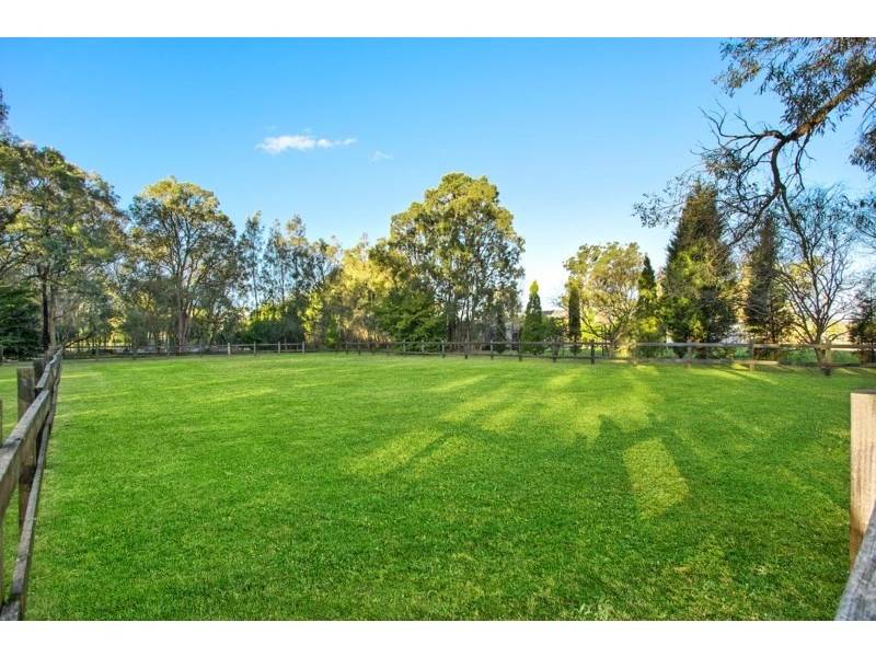 100 First Road, Berkshire Park NSW 2765