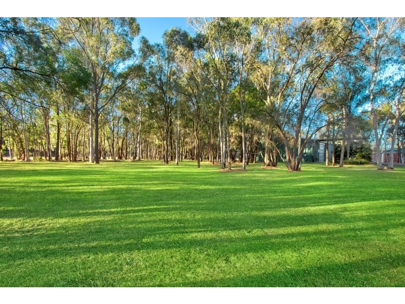 100 First Road, Berkshire Park NSW 2765
