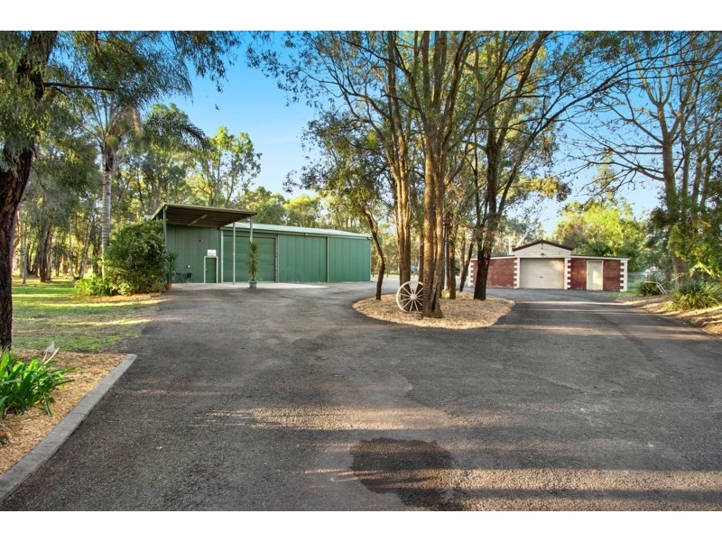 100 First Road, Berkshire Park NSW 2765