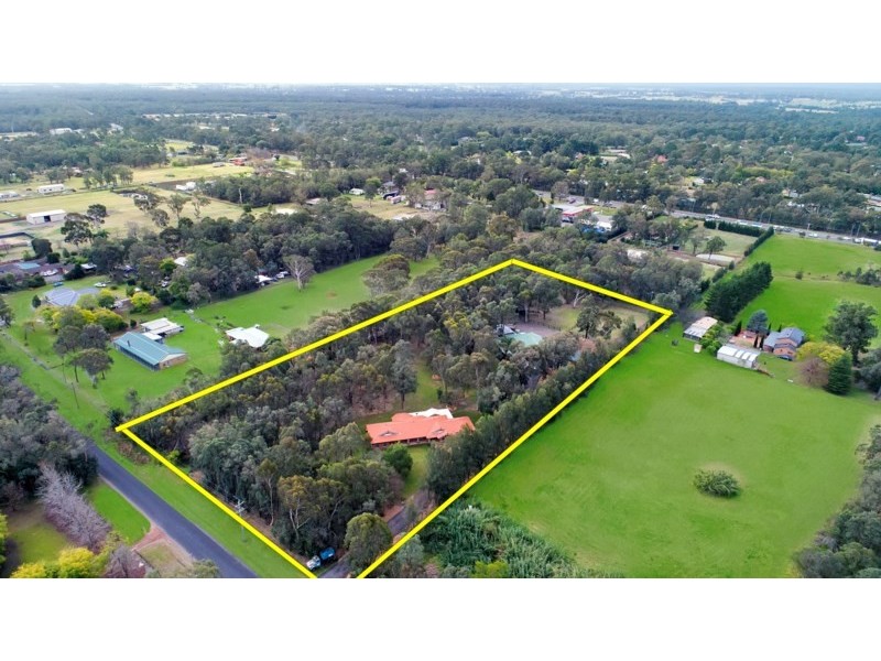 100 First Road, Berkshire Park NSW 2765