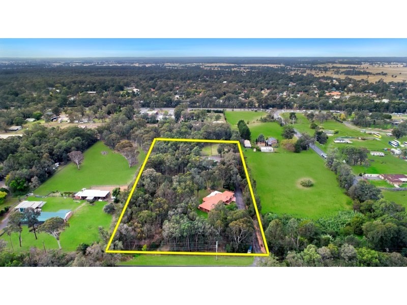 100 First Road, Berkshire Park NSW 2765