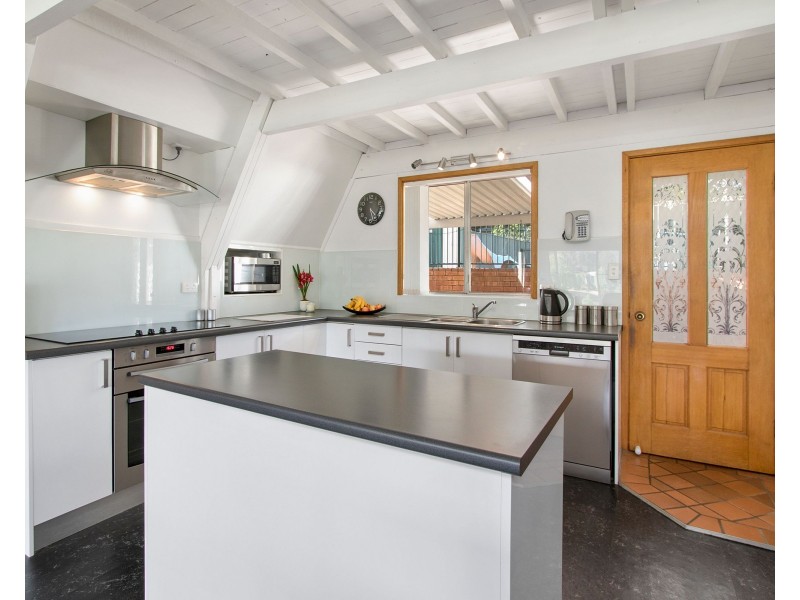 24 Holmes Drive, Lower Portland NSW 2756