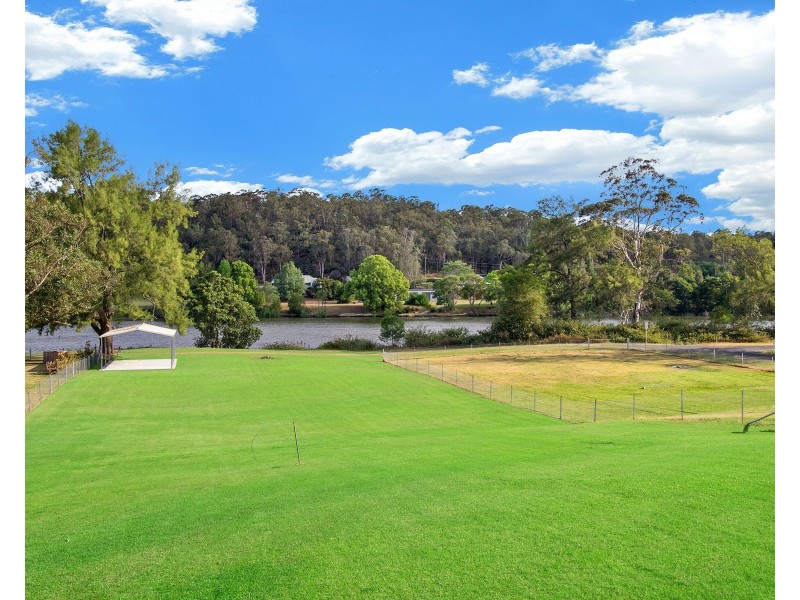 24 Holmes Drive, Lower Portland NSW 2756