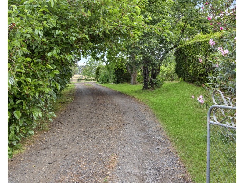 61 Ashtons Road, Grose Wold NSW 2753