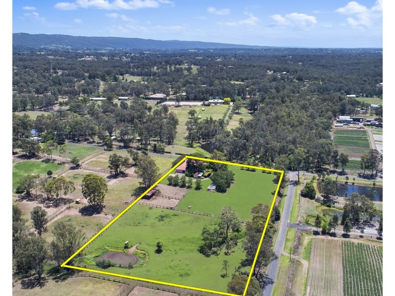 61 Ashtons Road, Grose Wold NSW 2753