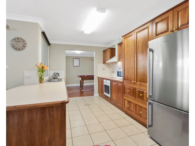 4 Phillip Place, Mcgraths Hill NSW 2756