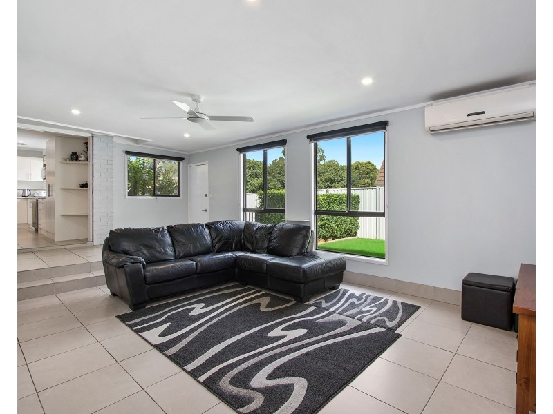 8 Books Crescent, Mcgraths Hill NSW 2756