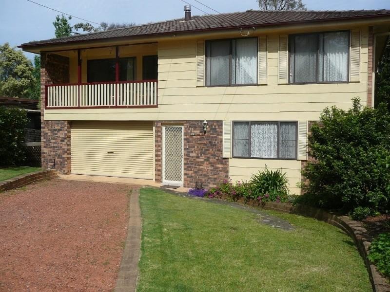 300 Lieutenant Bowen Drive, Bowen Mountain NSW 2753