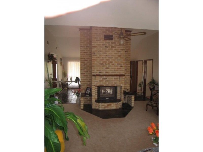 East Kurrajong NSW 2758