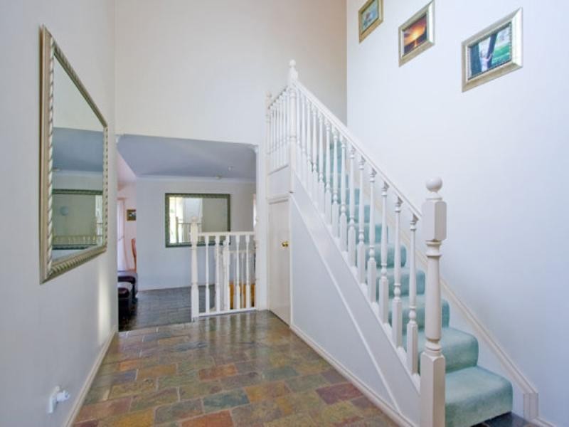 5 Warks Hill Road, Kurrajong Heights NSW 2758