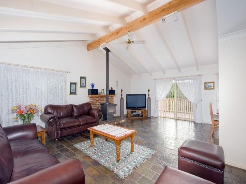 5 Warks Hill Road, Kurrajong Heights NSW 2758