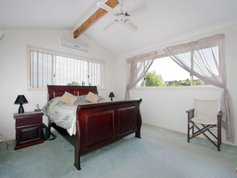 5 Warks Hill Road, Kurrajong Heights NSW 2758