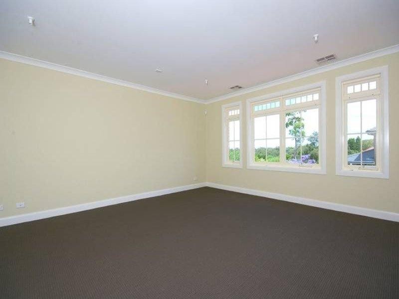 24 Brea Place, Castle Hill NSW 2154