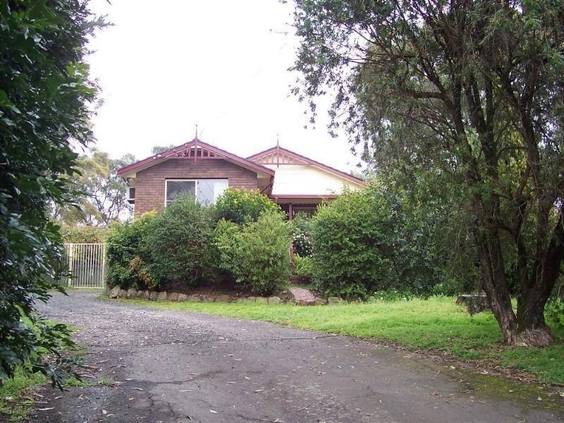 330 Lieutenant Bowen Drive, Bowen Mountain NSW 2753