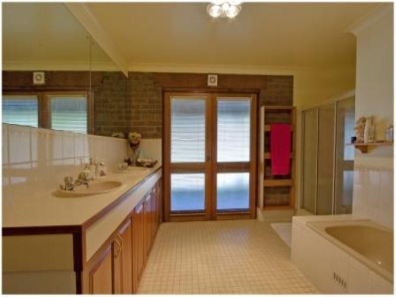 East Kurrajong NSW 2758