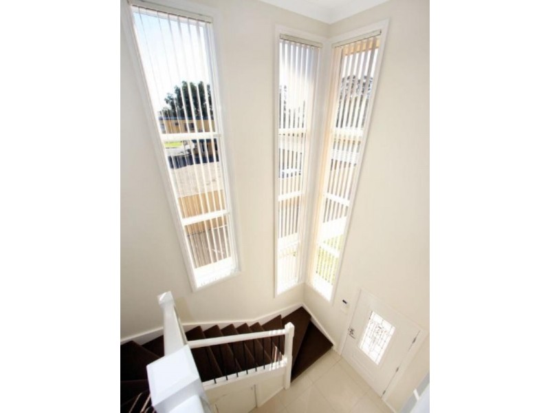 2/52 George Street, Windsor NSW 2756