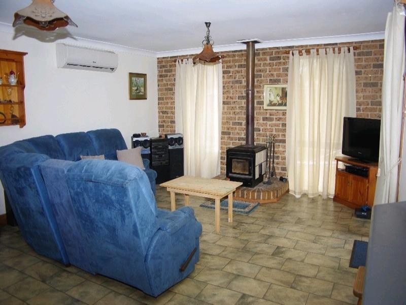 1 Rose Crescent, Glossodia NSW 2756