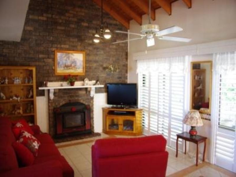 62 Warks Hill Road, Kurrajong Heights NSW 2758