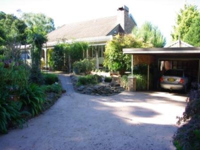 62 Warks Hill Road, Kurrajong Heights NSW 2758