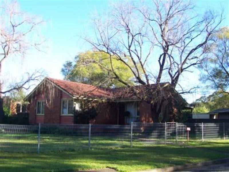 12 Powell Street, Richmond NSW 2753