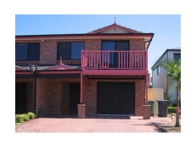2/20 Erina Place, South Windsor NSW 2756
