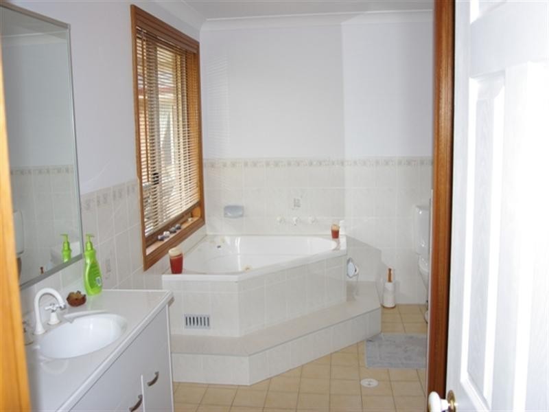 East Kurrajong NSW 2758