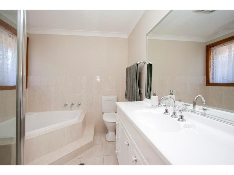 Mcgraths Hill NSW 2756