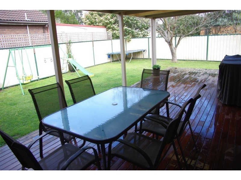 Mcgraths Hill NSW 2756