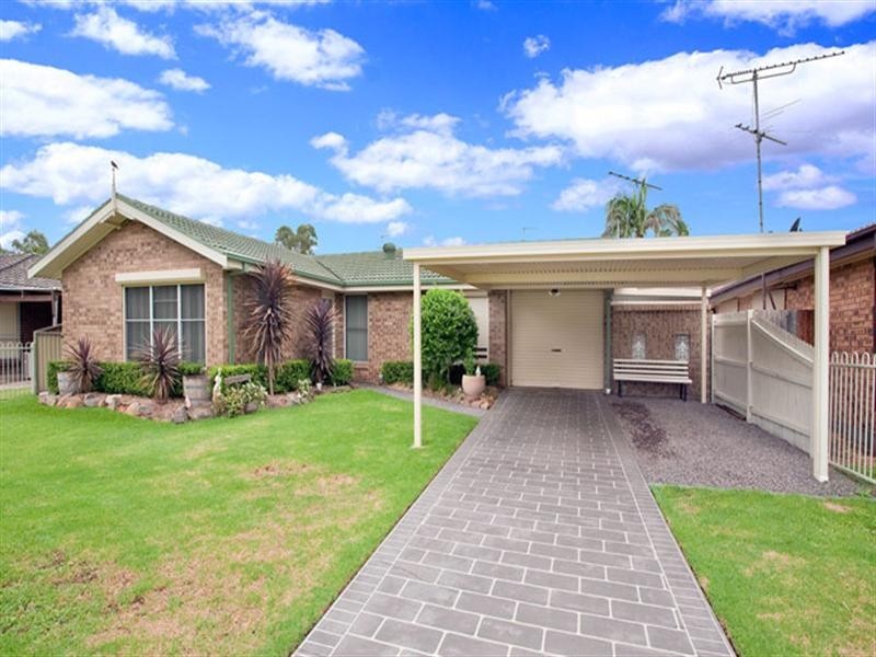 10 Scarvell Avenue, Mcgraths Hill NSW 2756
