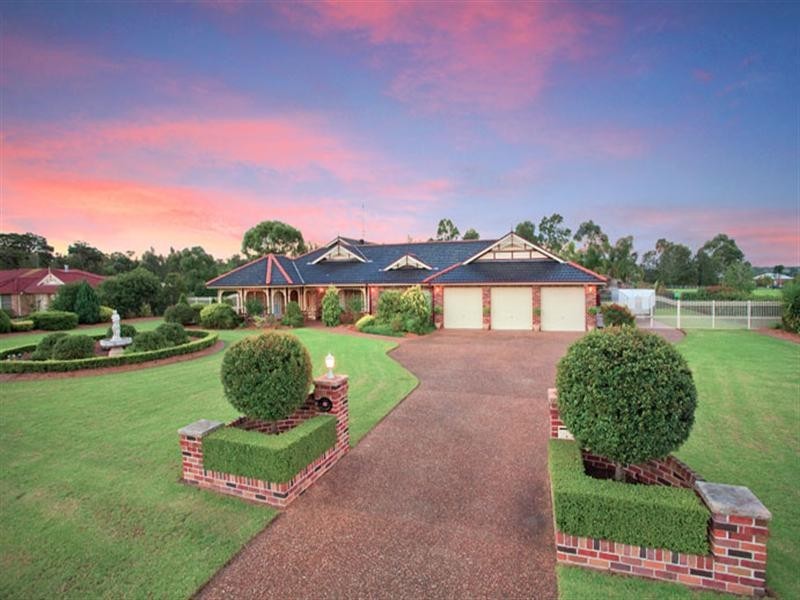 173 WILLEROO Drive, Windsor Downs NSW 2756