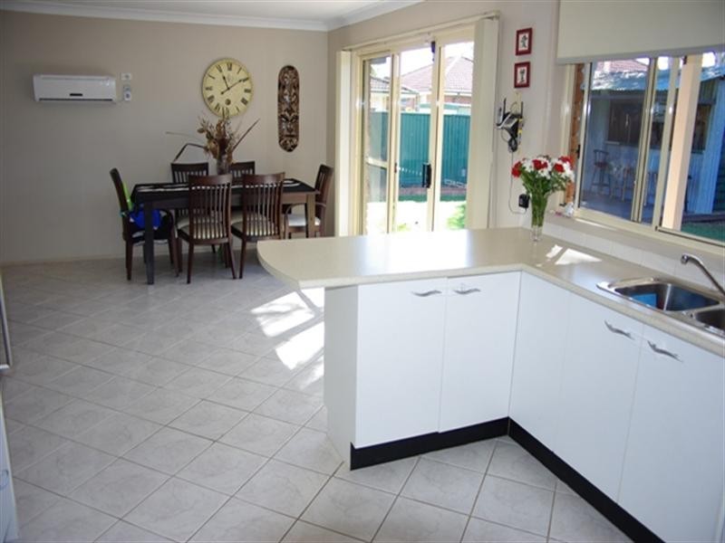 Mcgraths Hill NSW 2756