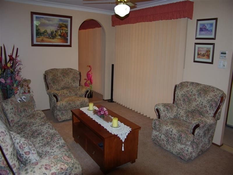 8 Loder Crescent, South Windsor NSW 2756