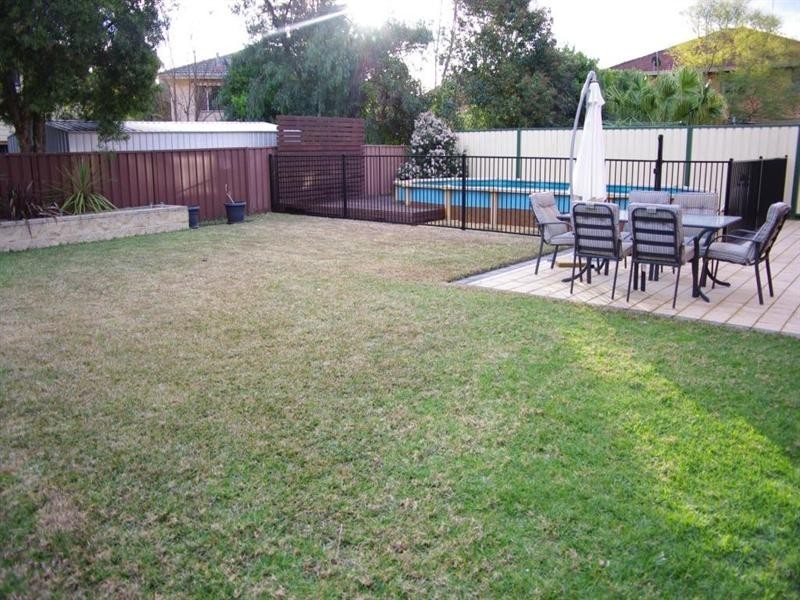 Mcgraths Hill NSW 2756