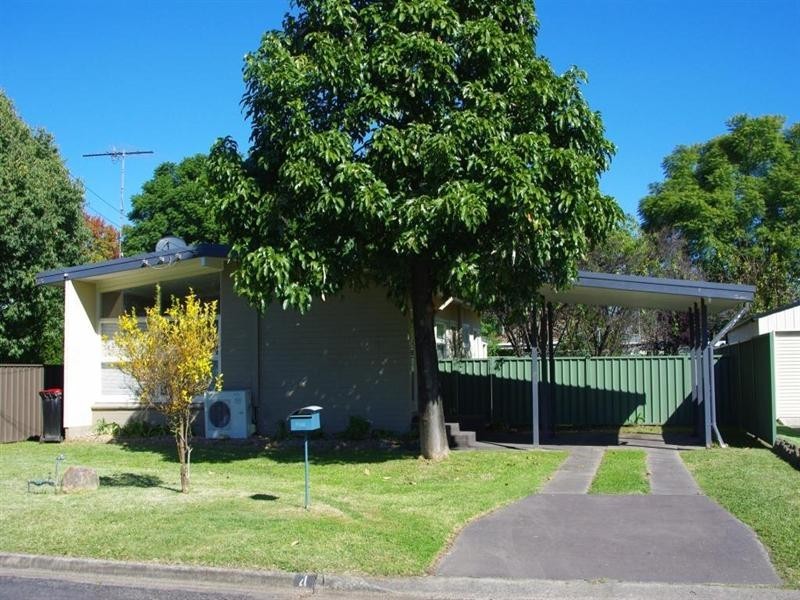 4 Conrad Street, Richmond NSW 2753