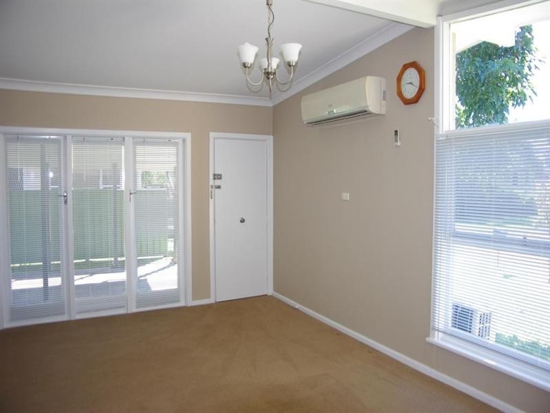 4 Conrad Street, Richmond NSW 2753