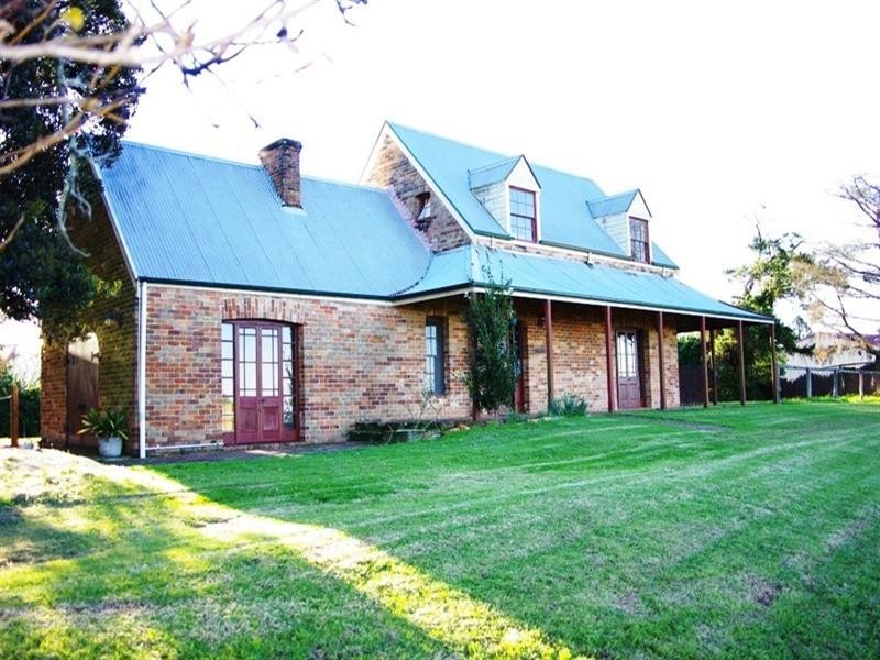 42 Cabbage Tree Road, Grose Vale NSW 2753