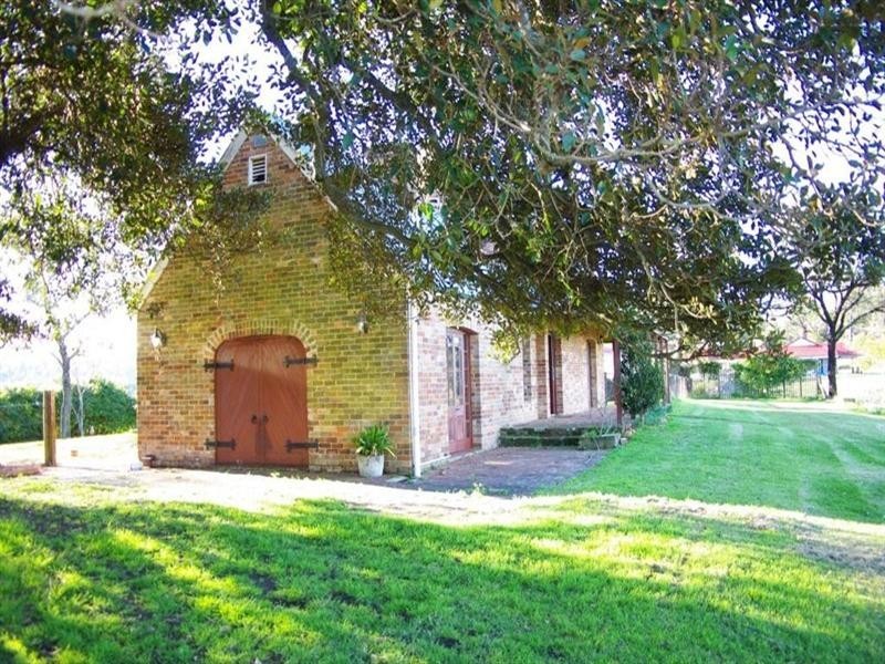 42 Cabbage Tree Road, Grose Vale NSW 2753